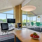 Two-bedroom In Holiday home Broager