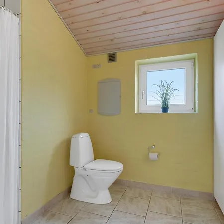 Two-bedroom In Holiday home Broager