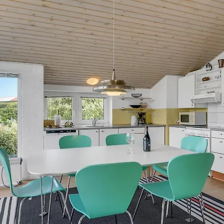 別荘 Two-bedroom In *